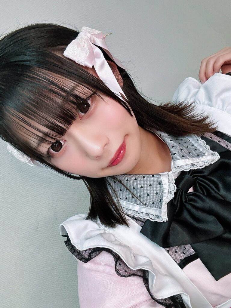 秋葉原NEWTYPEの男の娘メイド・みおさんのかわいらしいメイド姿