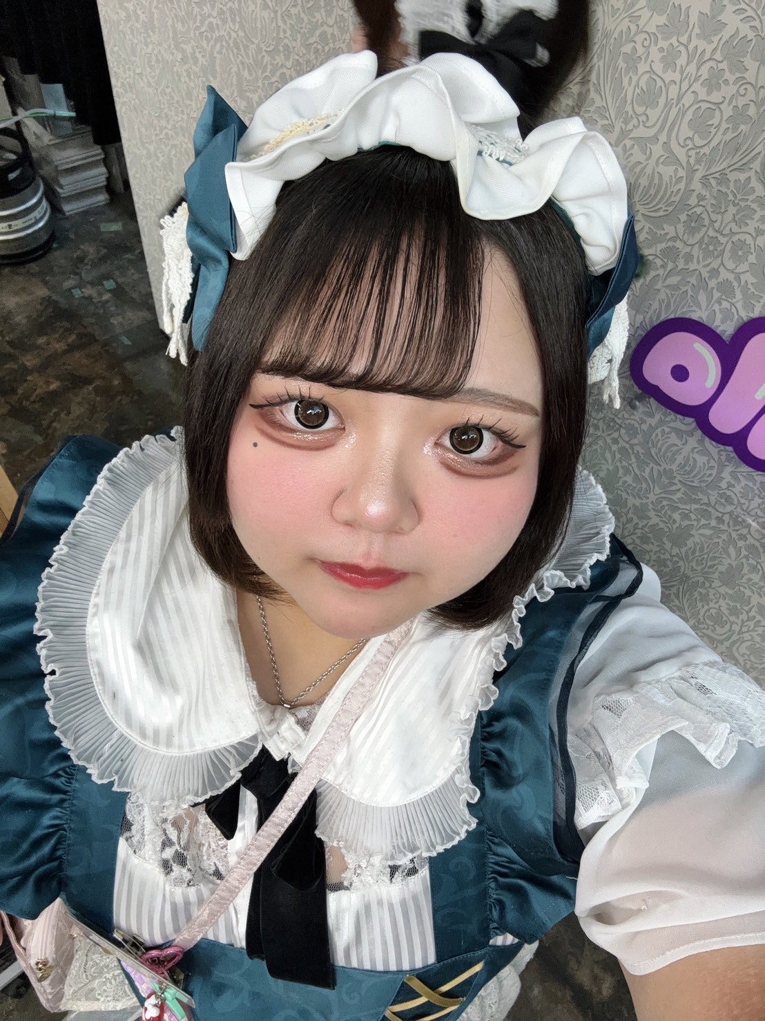 秋葉原のぽっちゃり専門メイドカフェShangrila(シャングリラ)に所属する、唯一の“みけぽ女子”メイド・腹もぐさんの写真